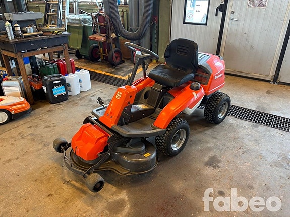 Husqvarna R 214C Rider Gräsklippare (127833)