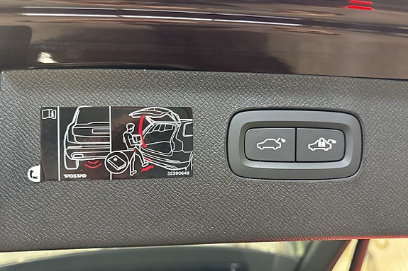Volvo XC90 14 of 24