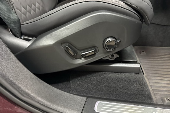 Volvo XC90 20 of 24