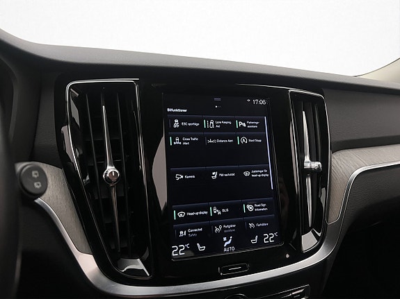 Volvo V60 21 of 30