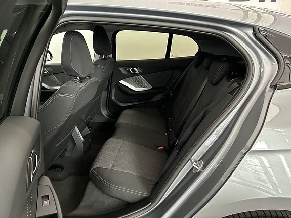 BMW 120 11 of 14