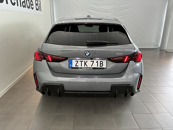 BMW 120 12 of 14