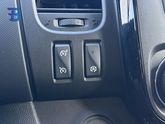 Opel Vivaro 11 of 18