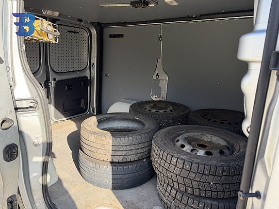 Opel Vivaro 12 of 18