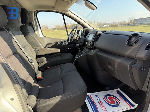 Opel Vivaro 6 of 18