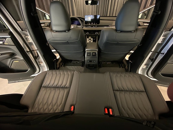 Mitsubishi Outlander 11 of 30