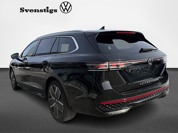 Volkswagen Passat 3 of 5