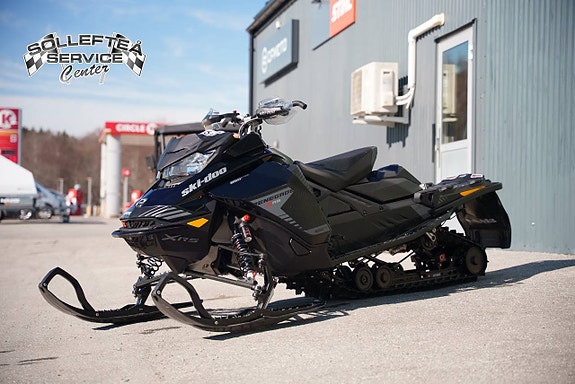 SKI-DOO RENEGADE XRS 850 -19 2 of 10