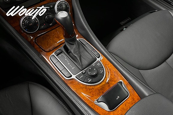 Mercedes-Benz SL500 17 of 21