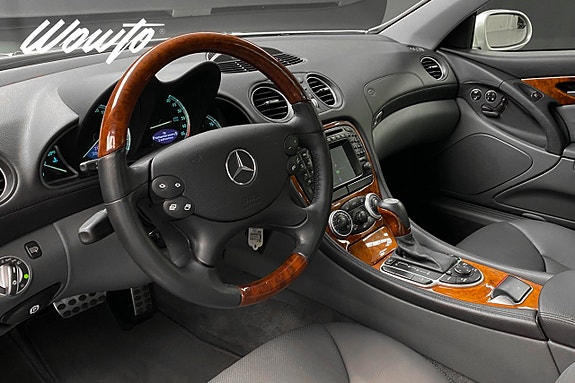 Mercedes-Benz SL500 10 of 21