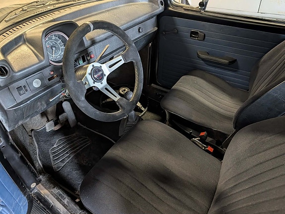 Volkswagen 1303 6 of 9