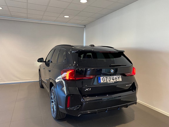 BMW X1 10 of 11
