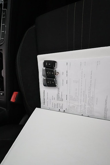 Volkswagen Passat Alltrack 16 of 19