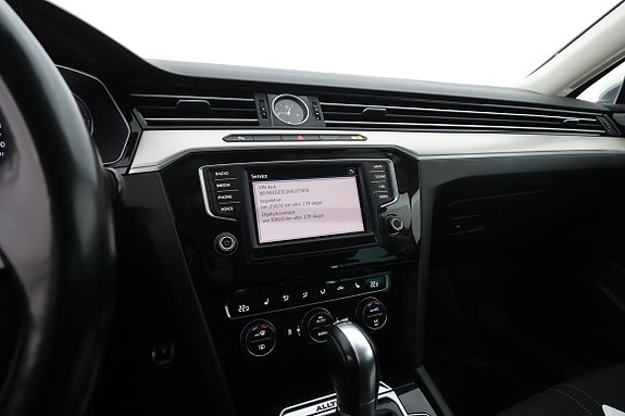 Volkswagen Passat Alltrack 15 of 19