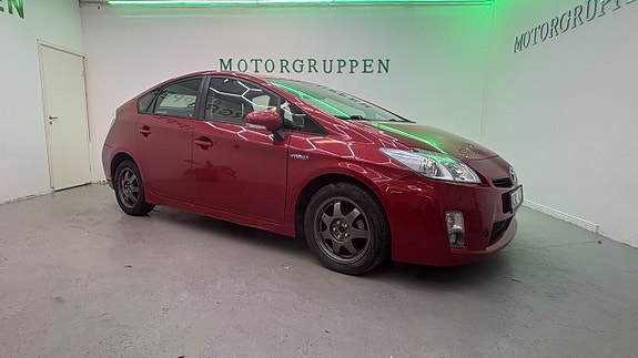 Toyota Prius 2 of 19
