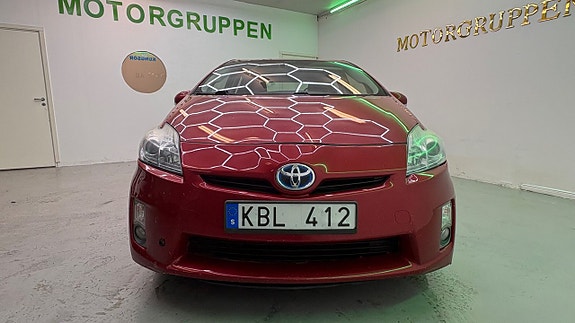Toyota Prius 5 of 5