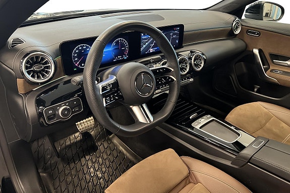 Mercedes-Benz CLA250 e 7 of 22
