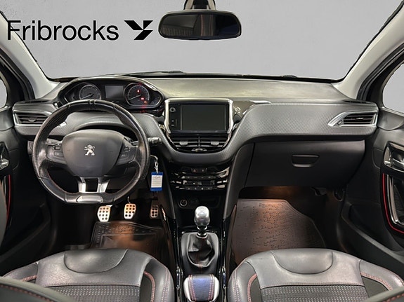 Peugeot 2008 12 of 17