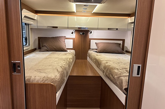 Bürstner Elegance 840 9 of 19