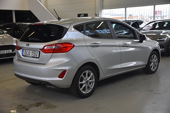 Ford Fiesta 4 of 5