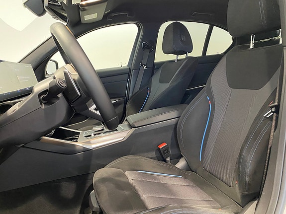 BMW 330e 5 of 12
