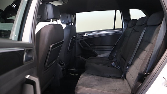 Volkswagen Tiguan Allspace 8 of 19