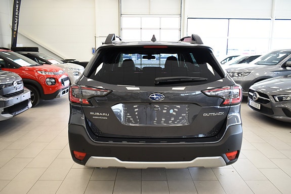 Subaru Outback 5 of 5