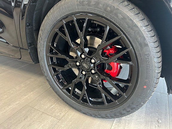 Ford Kuga 7 of 17