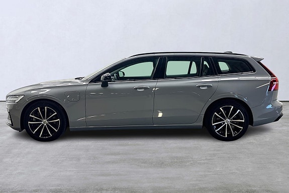 Volvo V60 2 of 5