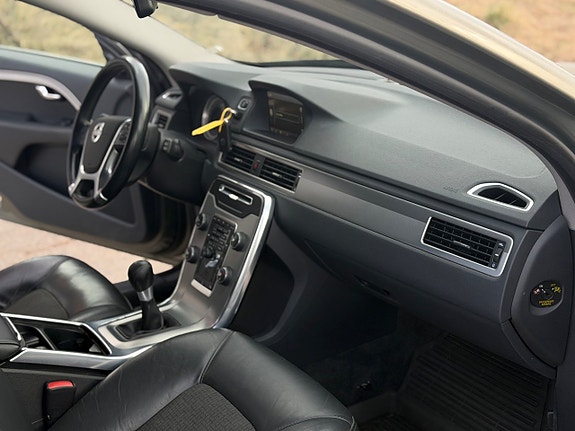 Volvo V70 7 of 9