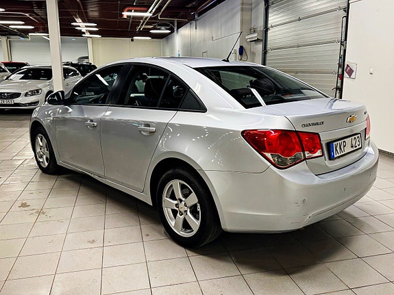 Chevrolet Cruze 7 of 7