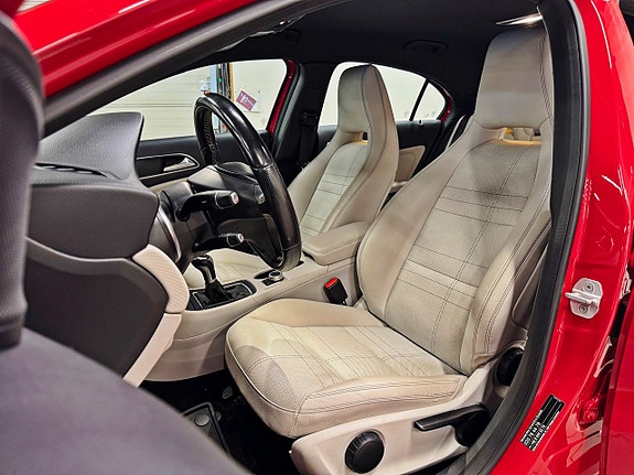 Mercedes-Benz A180 4 of 5