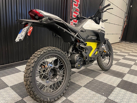 Can-Am Origin 35kw -25 *Demo 82km* 3 of 4