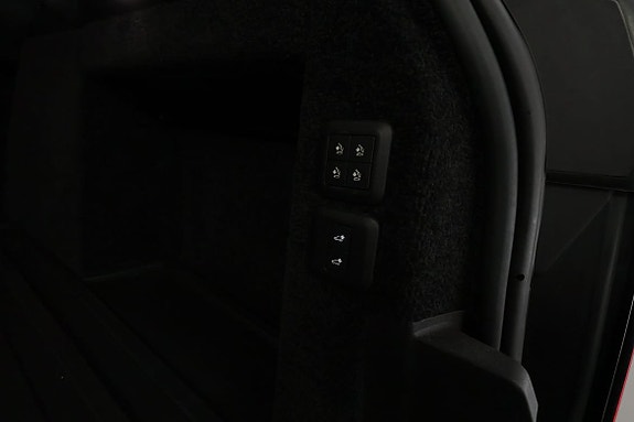 Land Rover Range Rover 9 of 30