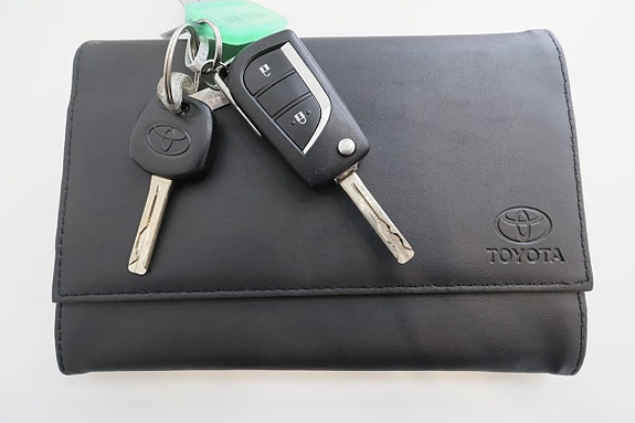 Toyota Yaris 27 of 28
