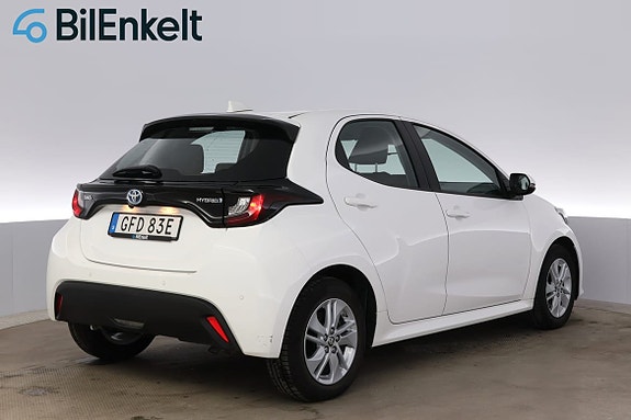 Toyota Yaris 3 of 28