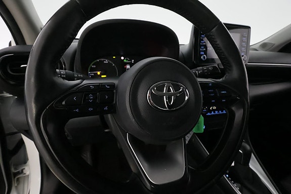 Toyota Yaris 15 of 28