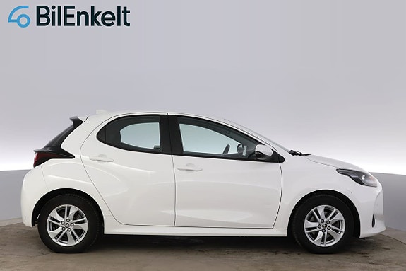 Toyota Yaris 2 of 28