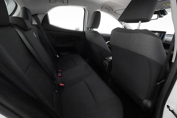 Toyota Yaris 18 of 28