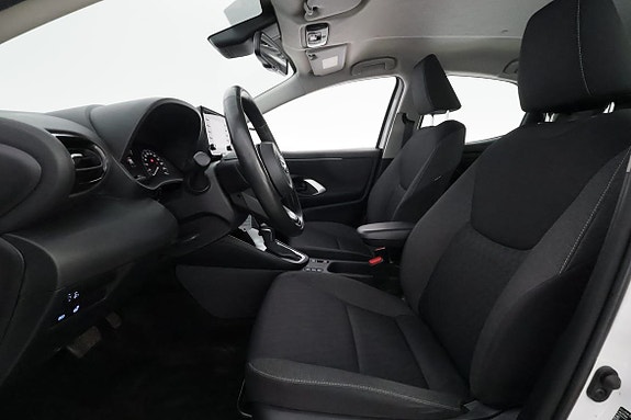 Toyota Yaris 9 of 28