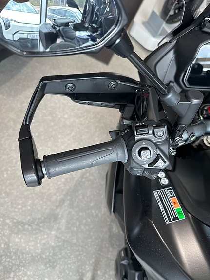 Yamaha TRACER 7 GT Y-AMT 2 of 3