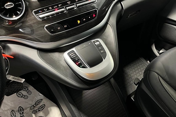 Mercedes-Benz V250 d 12 of 14
