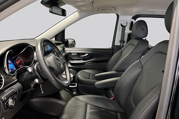 Mercedes-Benz V250 d 8 of 14