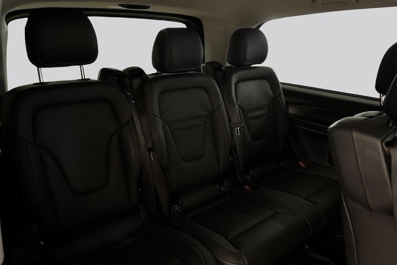 Mercedes-Benz V250 d 13 of 14