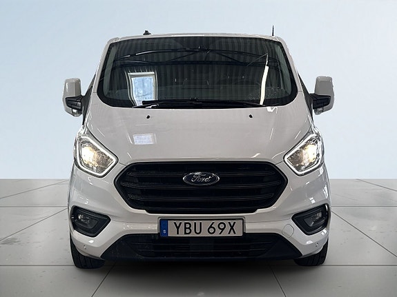 Ford Transit Custom 2 of 5
