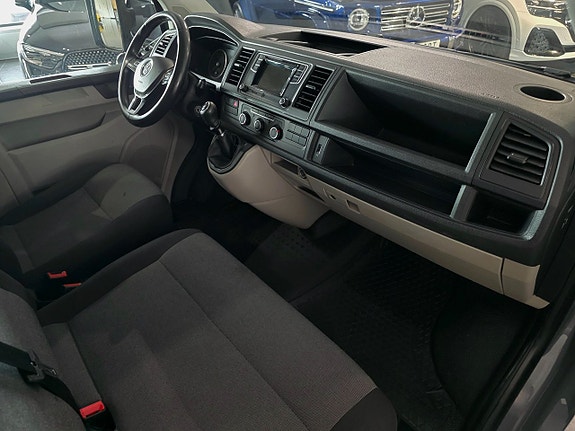 Volkswagen Transporter 4 of 5