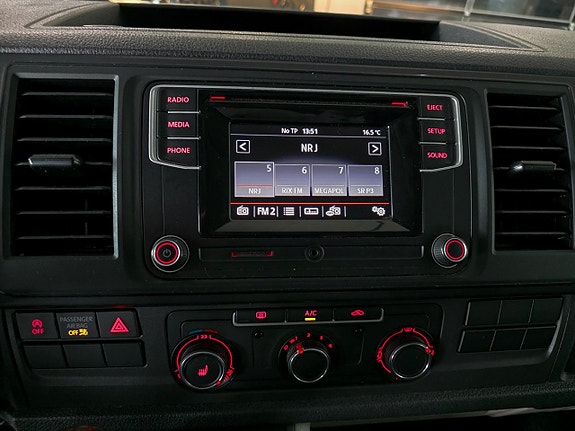Volkswagen Transporter 12 of 13