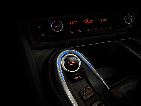 BMW i8 17 of 27