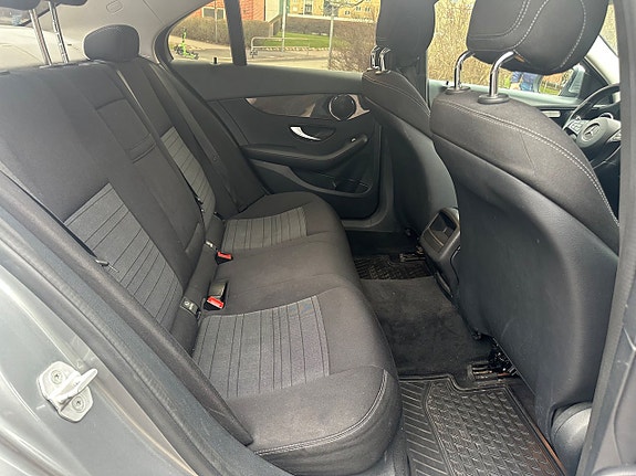 Mercedes-Benz C220 d 11 of 15