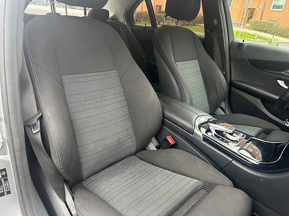Mercedes-Benz C220 d 7 of 15